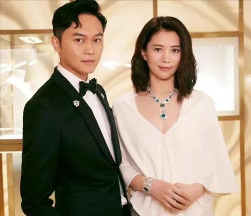 娱乐圈吃瓜爆料情侣是谁,神秘情侣曝光,甜蜜互动引热议